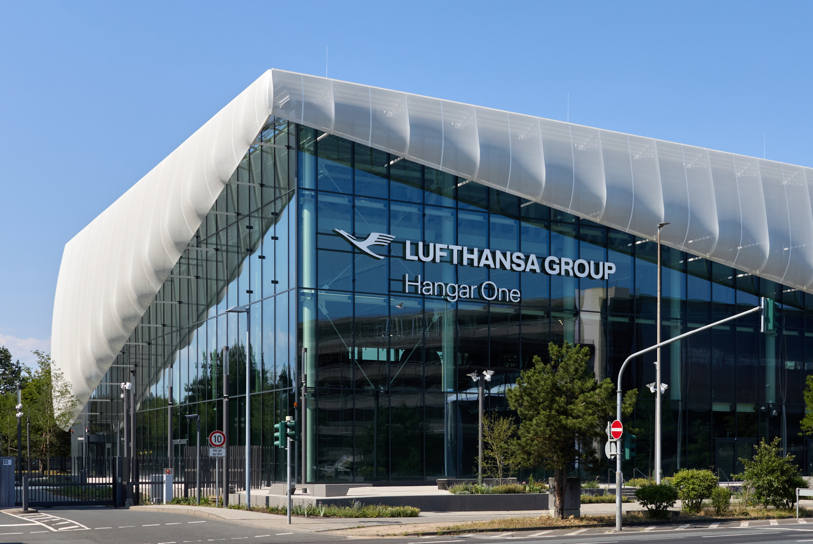 Außenansicht Hangar One